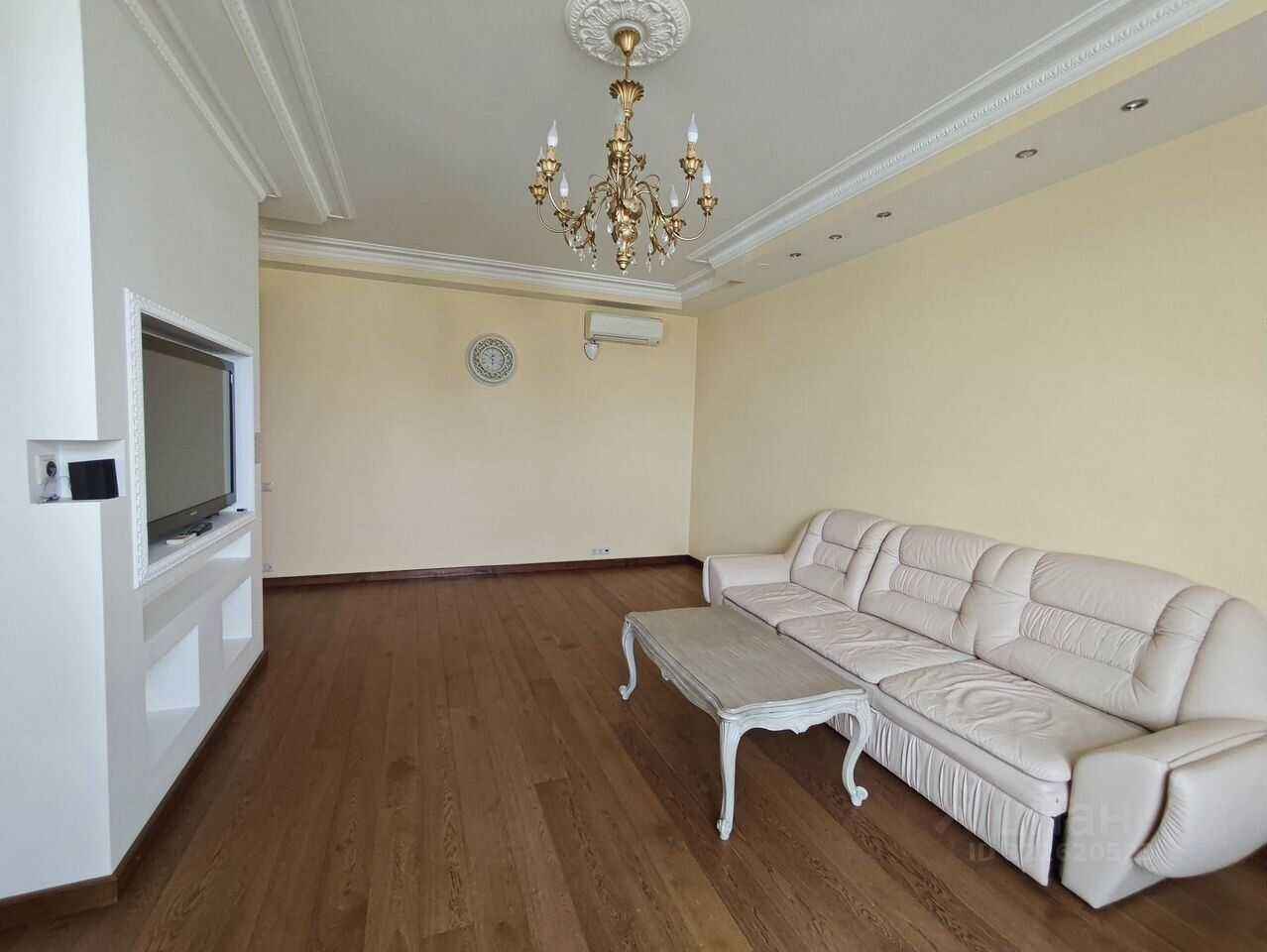 2-комнатная квартира, 107 м² — фотография 3