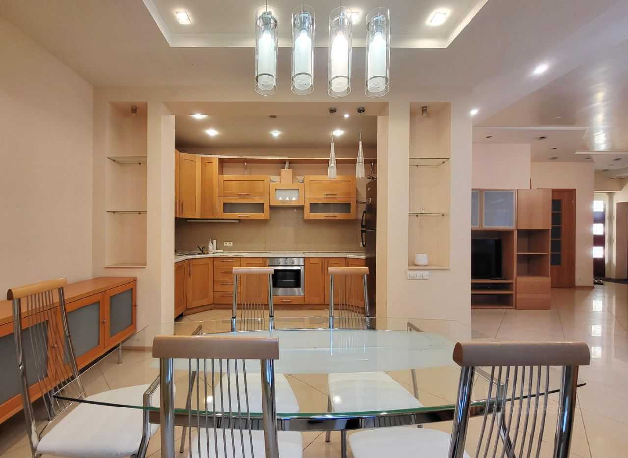 4-комнатная квартира, 120 м² — фотография 3