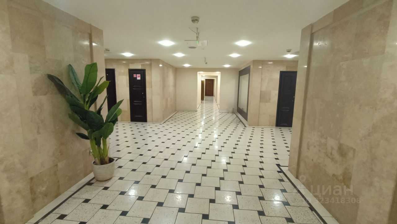 2-комнатная квартира, 107 м² — фотография 2