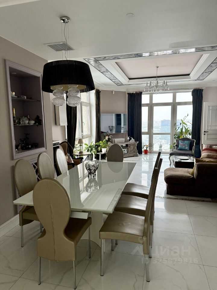 5-комнатная квартира, 208 м² — фотография 2