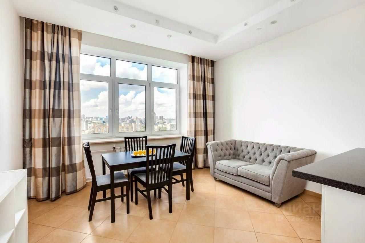 3-комнатная квартира, 120 м² — фотография 2