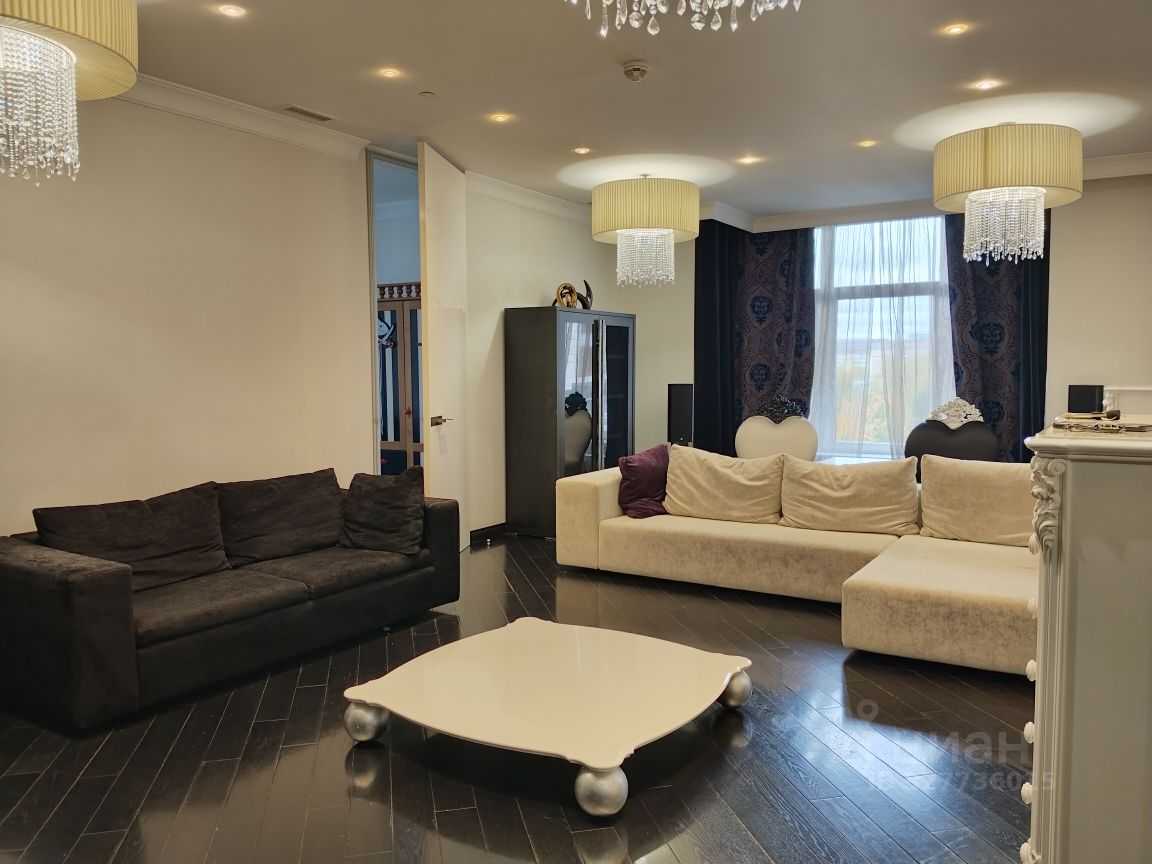 5-комнатная квартира, 220 м² — фотография 2