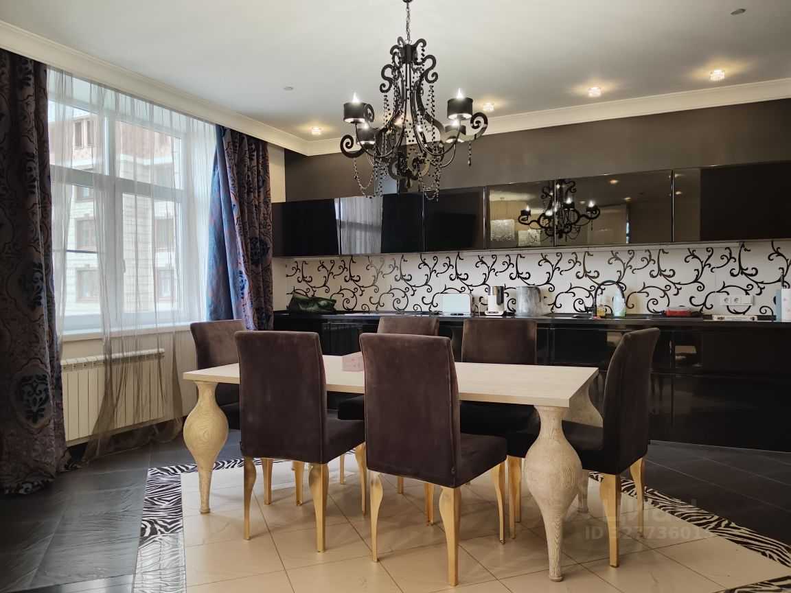 5-комнатная квартира, 220 м² — фотография 3