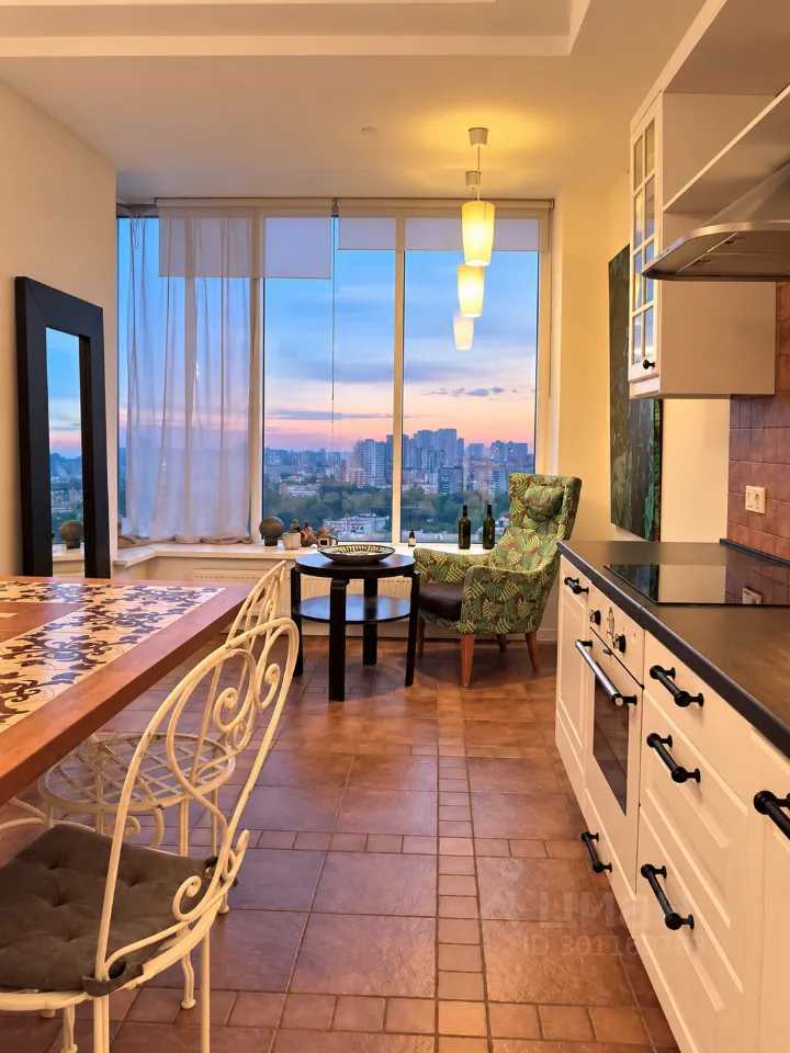 3-комнатная квартира, 106 м² — фотография 3