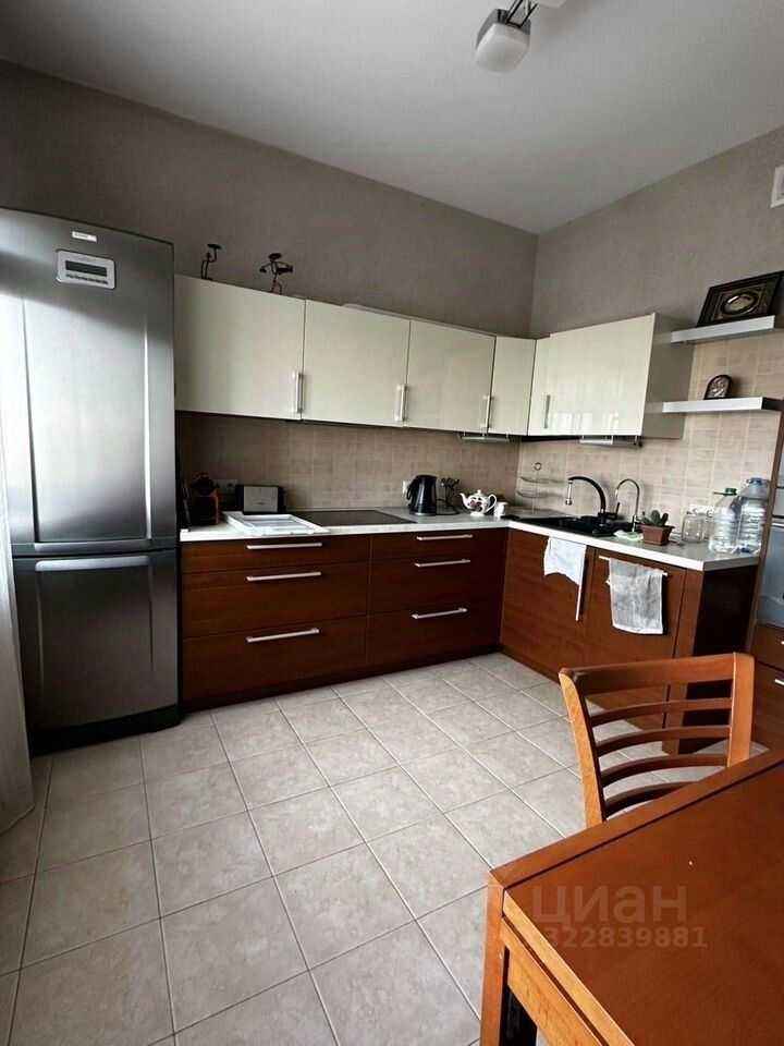 2-комнатная квартира, 75 м² — фотография 2