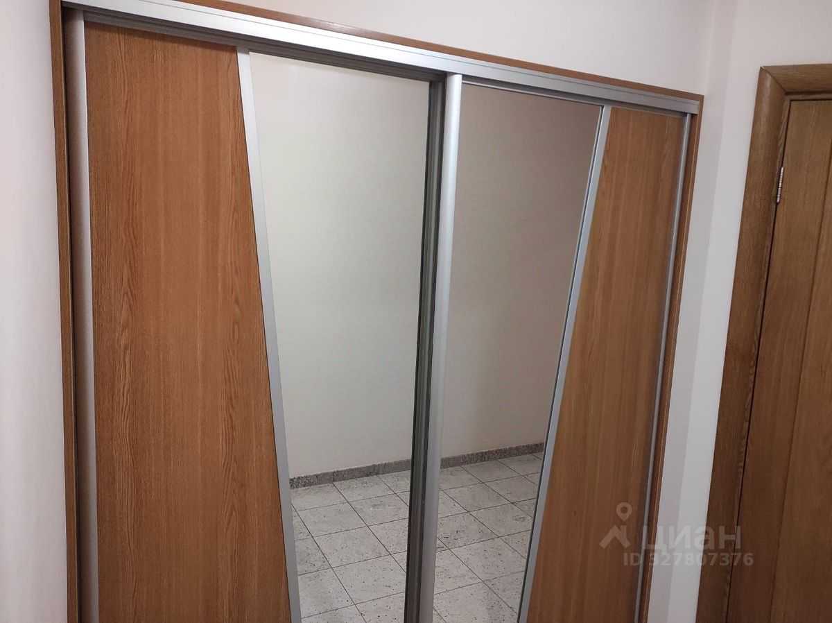 1-комнатная квартира, 52,4 м² — фотография 2