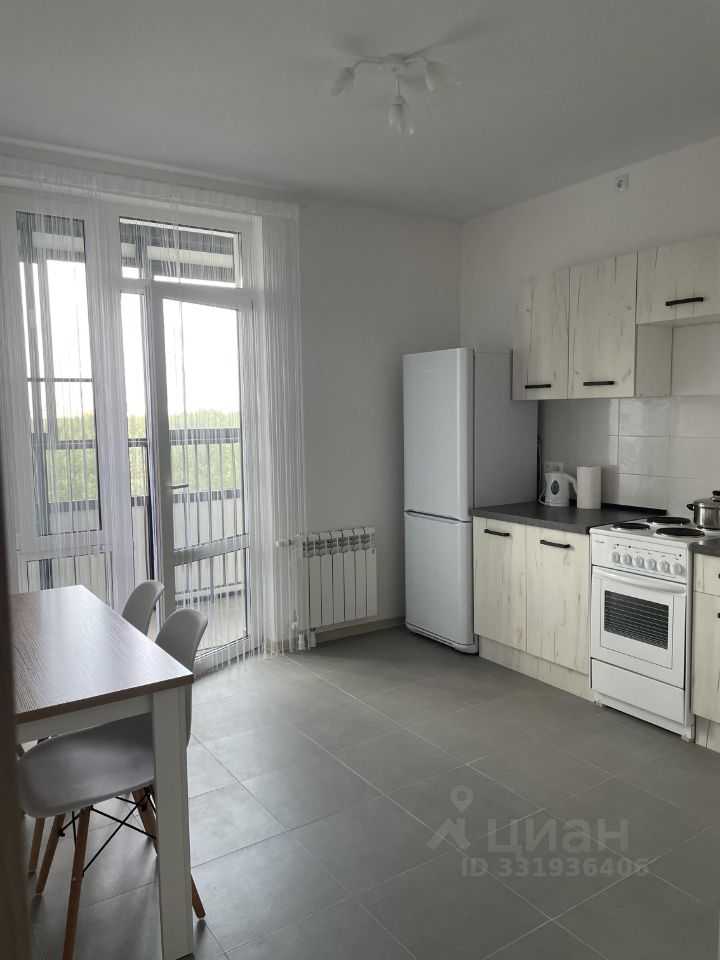2-комнатная квартира, 70 м² — фотография 2