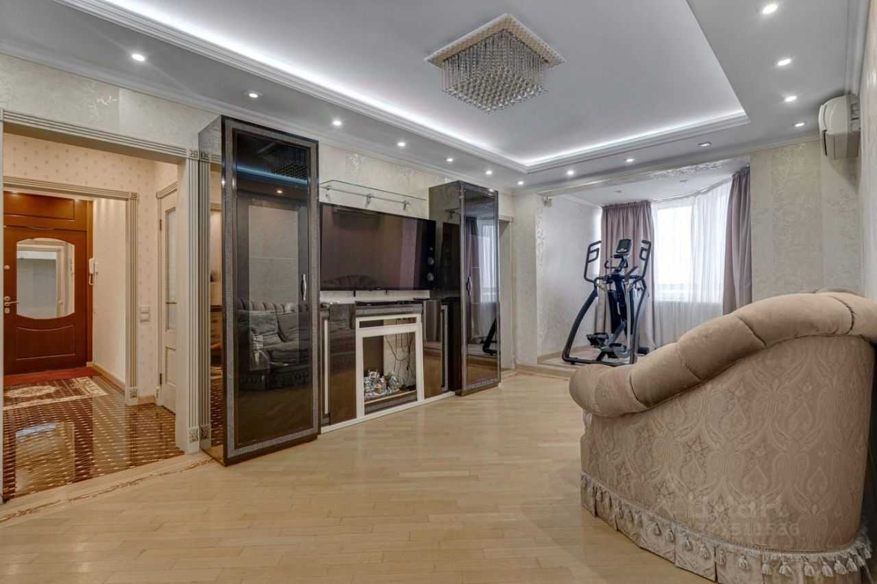 4-комнатная квартира, 130 м² — фотография 2