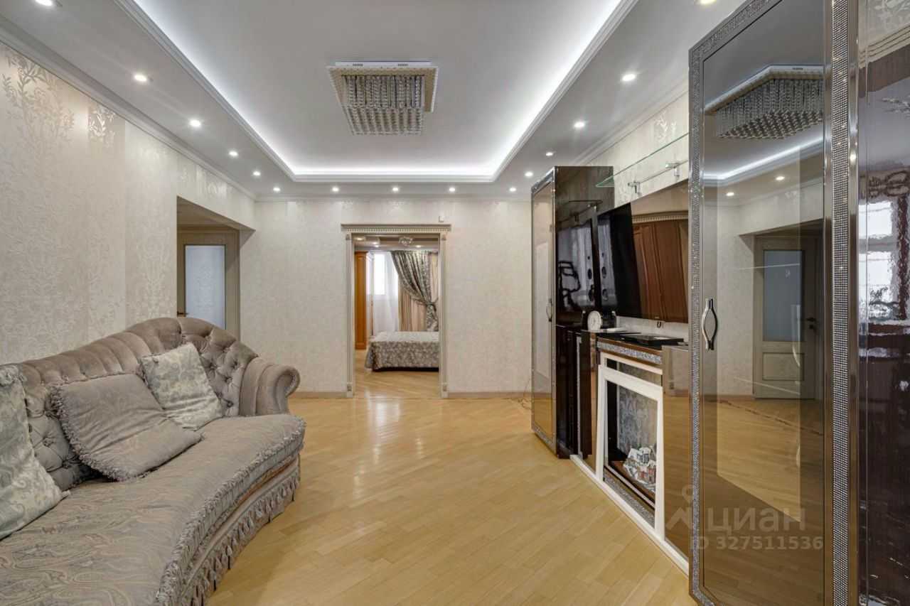 4-комнатная квартира, 130 м²