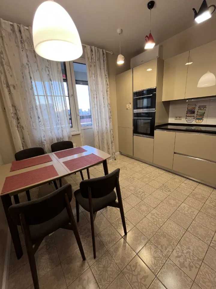 2-комнатная квартира, 69 м² — фотография 2