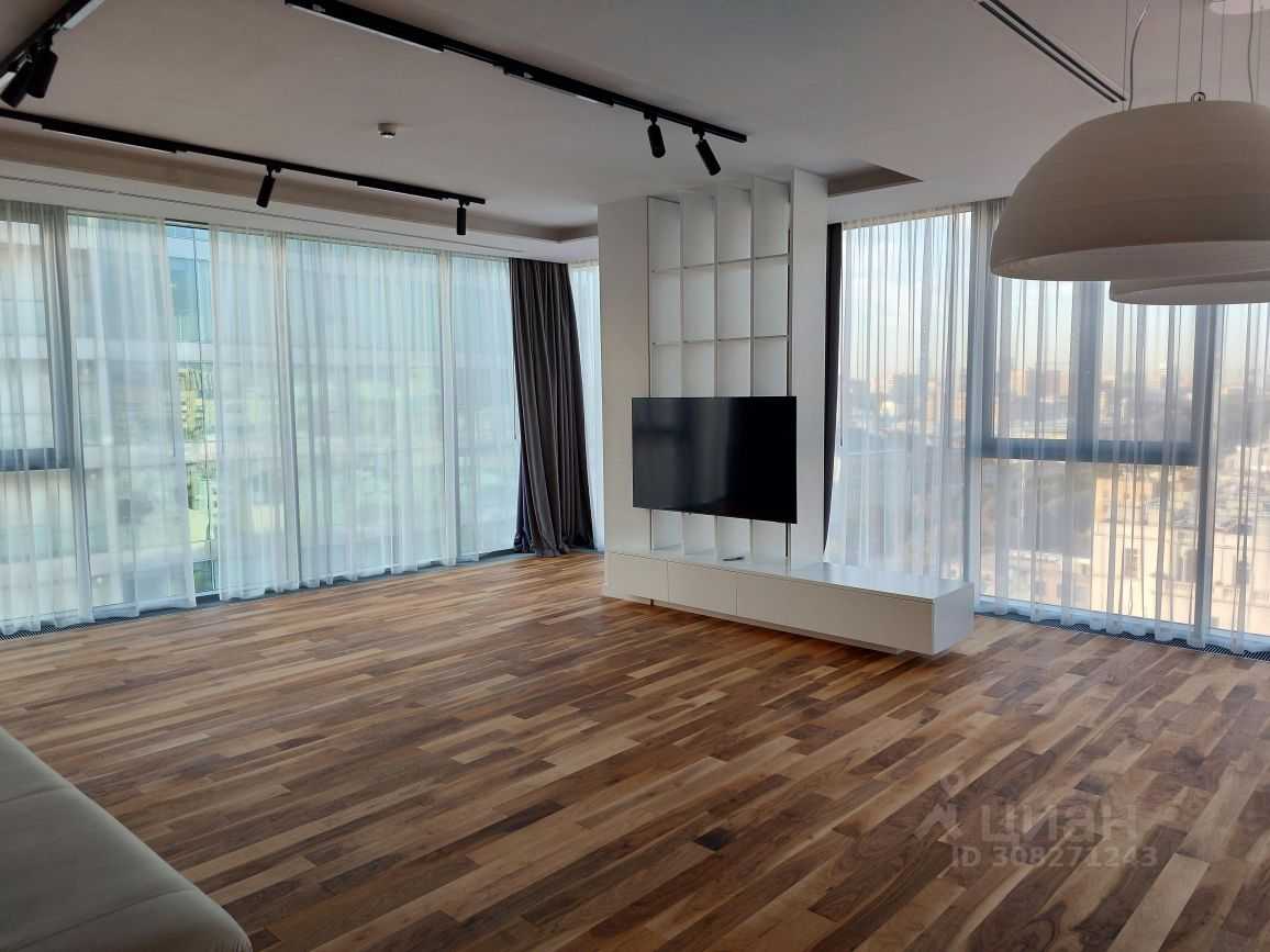 4-комнатная квартира, 185 м² — фотография 2