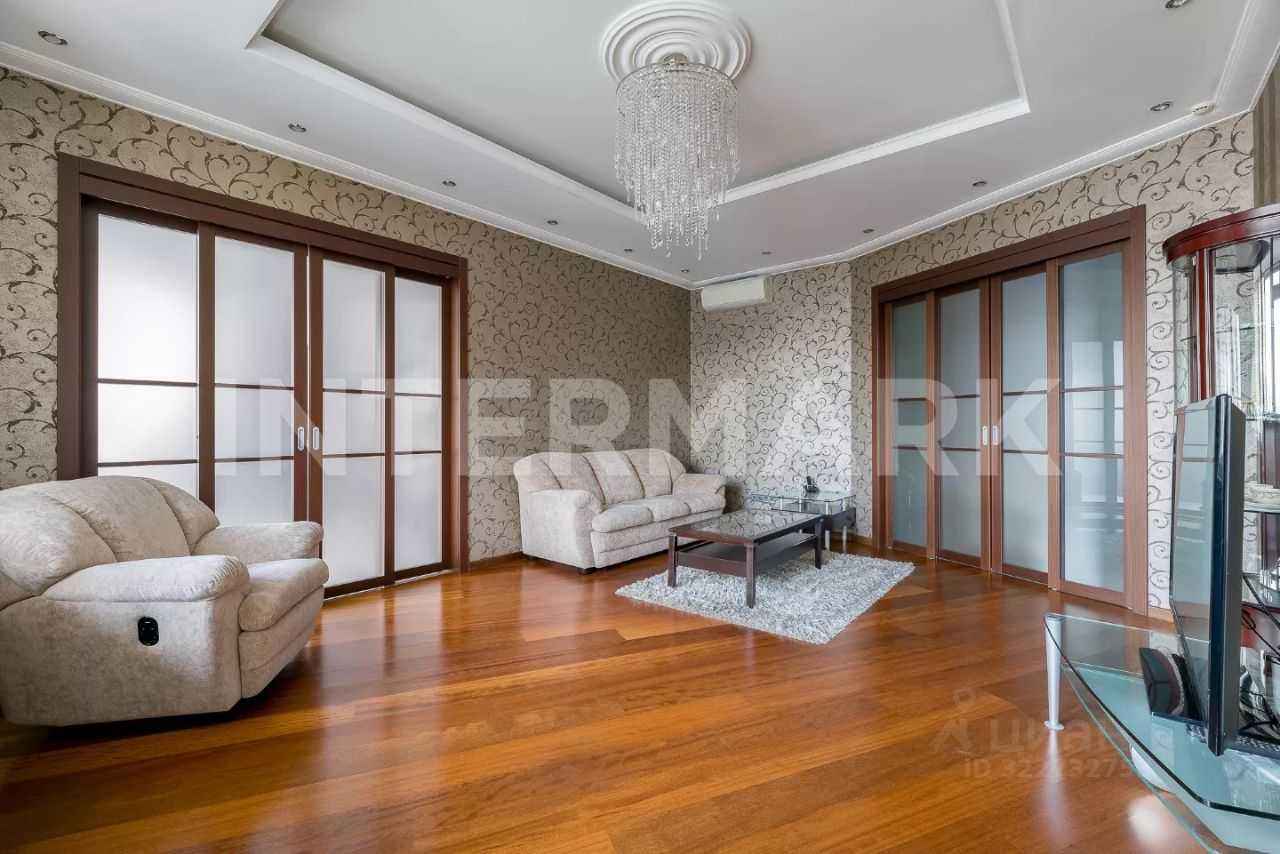 4-комнатная квартира, 160 м² — фотография 2