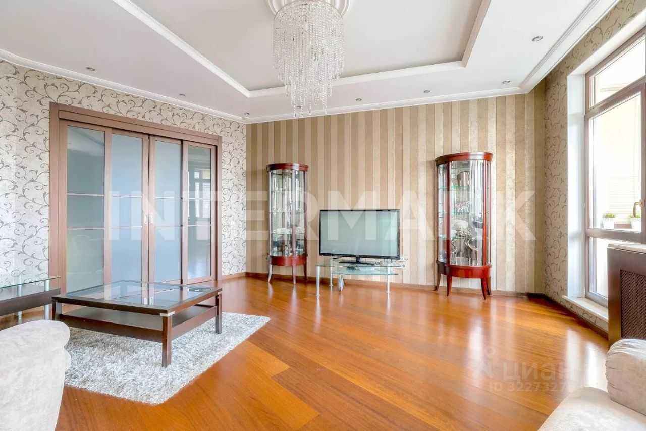 4-комнатная квартира, 160 м² — фотография 3