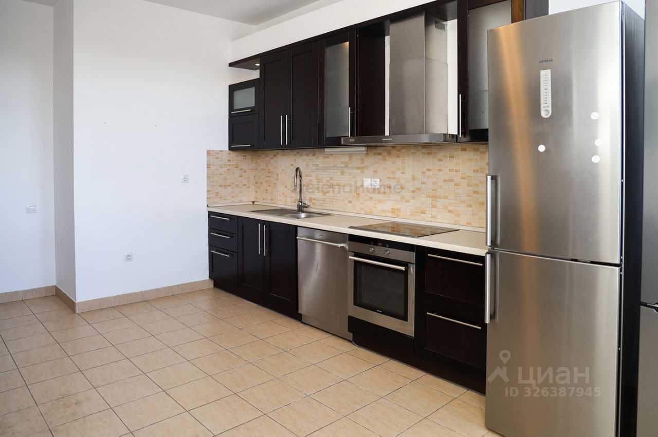 4-комнатная квартира, 208 м² — фотография 2