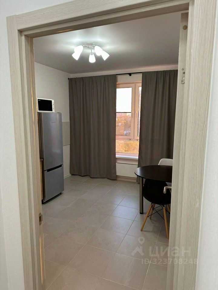 1-комнатная квартира, 42 м² — фотография 3