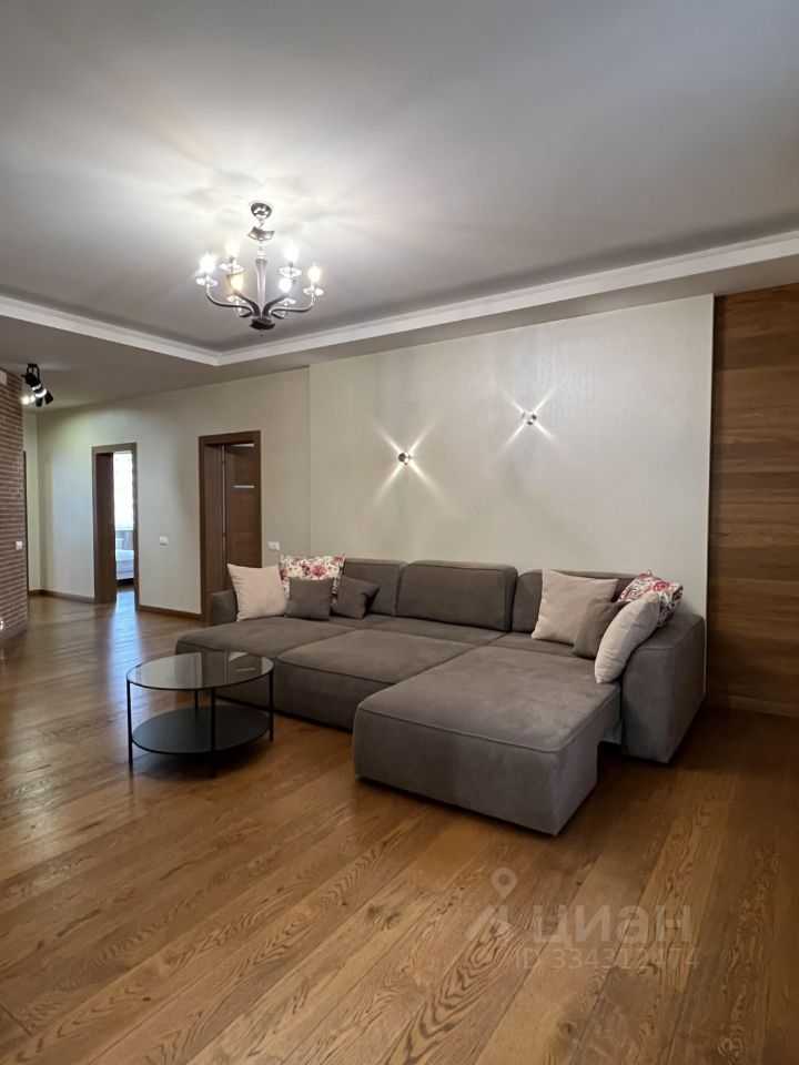 4-комнатная квартира, 150 м²