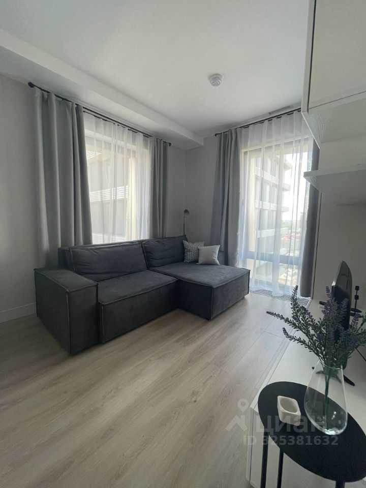 1-комнатная квартира, 42 м² — фотография 2