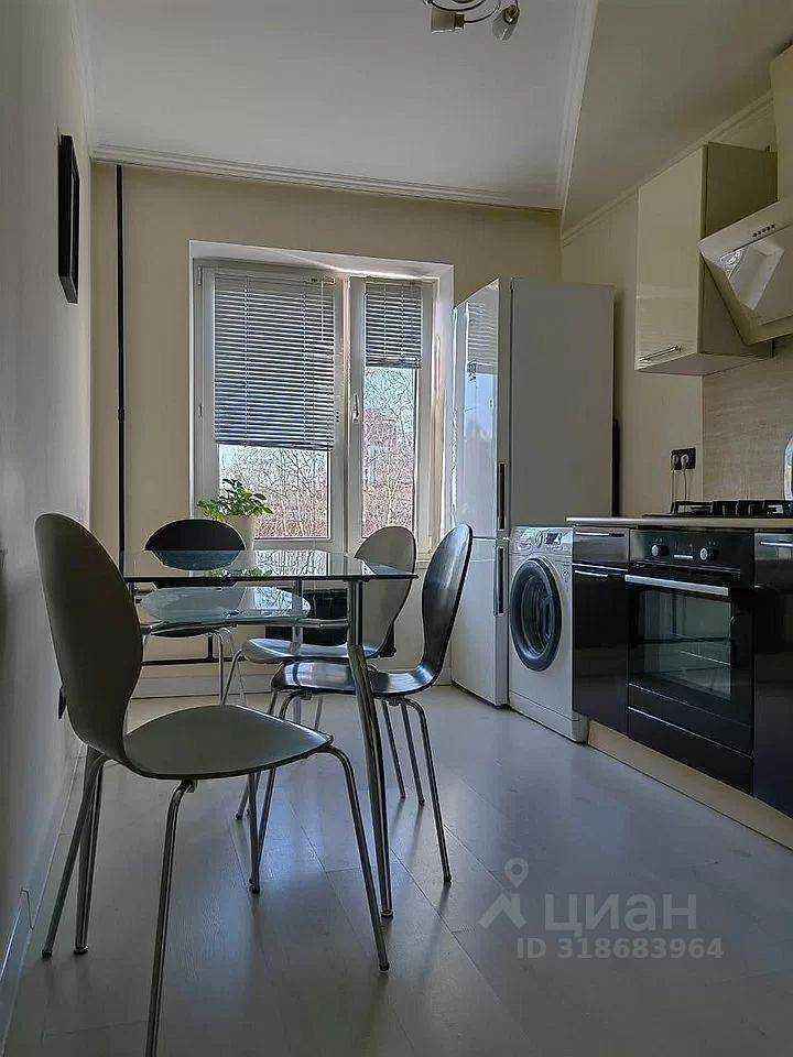 1-комнатная квартира, 35 м² — фотография 2