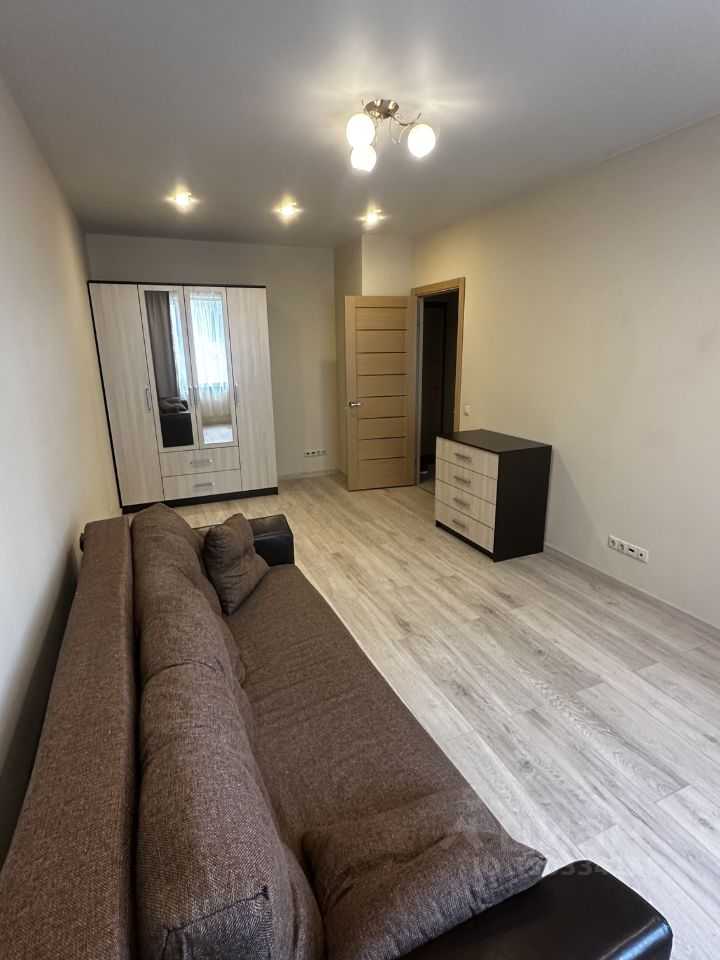 1-комнатная квартира, 37,5 м² — фотография 2
