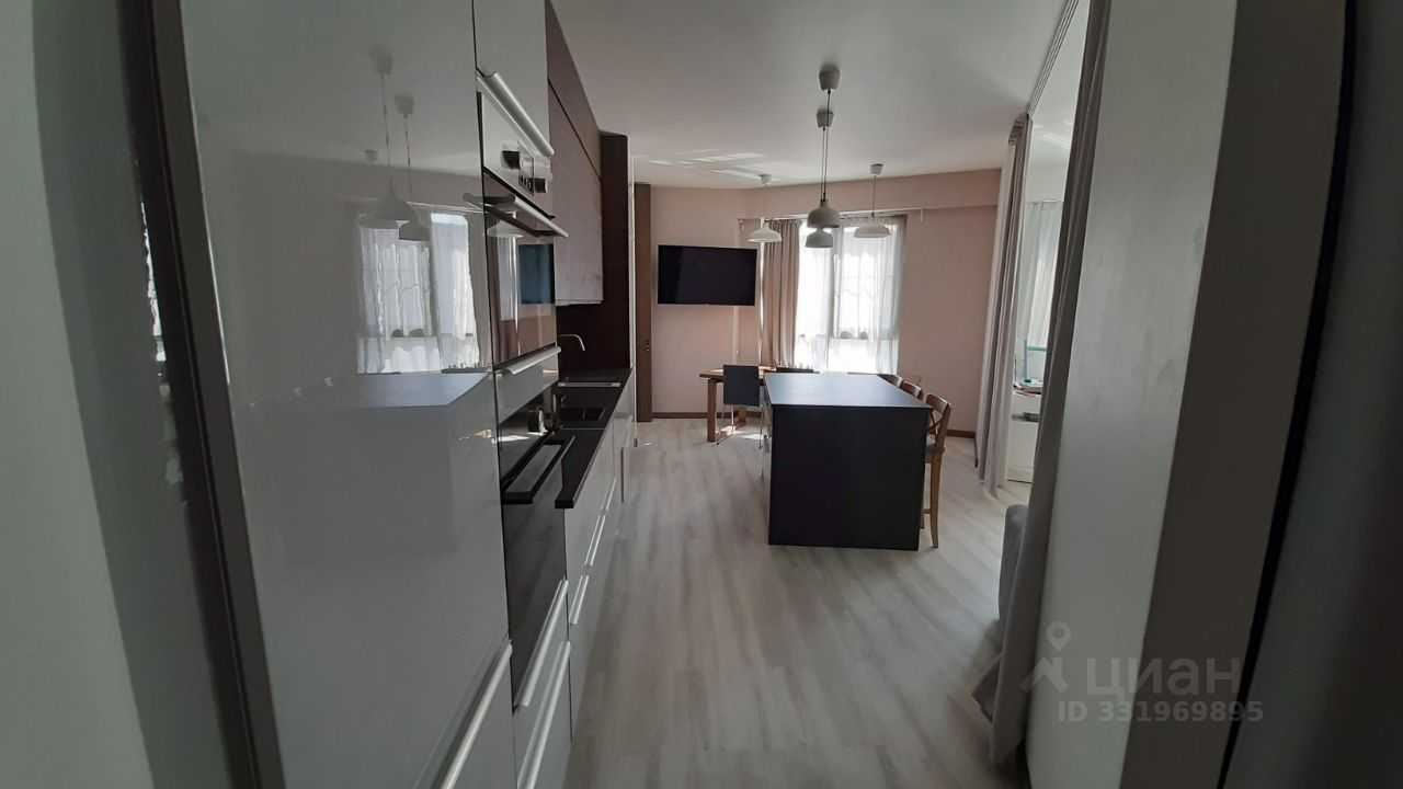 3-комнатная квартира, 90 м² — фотография 3