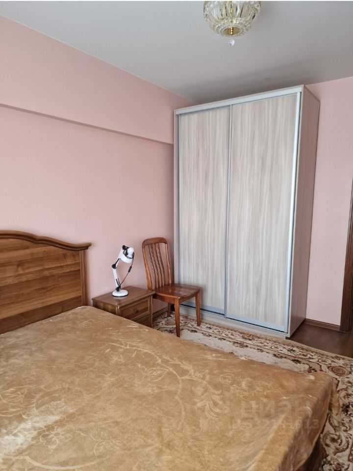 2-комнатная квартира, 56 м² — фотография 2
