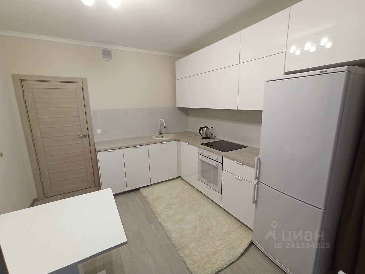 1-комнатная квартира, 42 м² — фотография 2