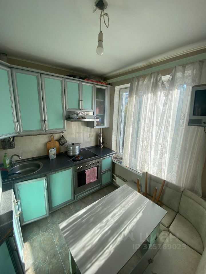4-комнатная квартира, 70 м² — фотография 3