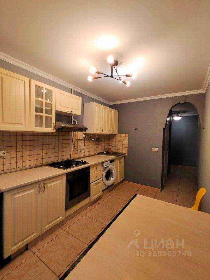 1-комнатная квартира, 42 м² — фотография 2