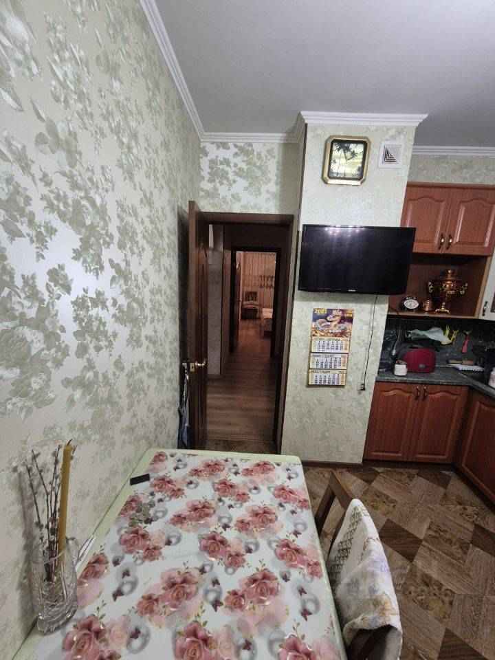 2-комнатная квартира, 65 м² — фотография 2