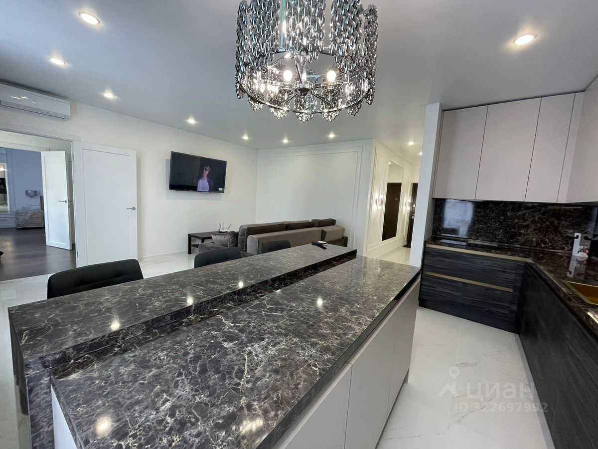 2-комнатная квартира, 76 м² — фотография 3