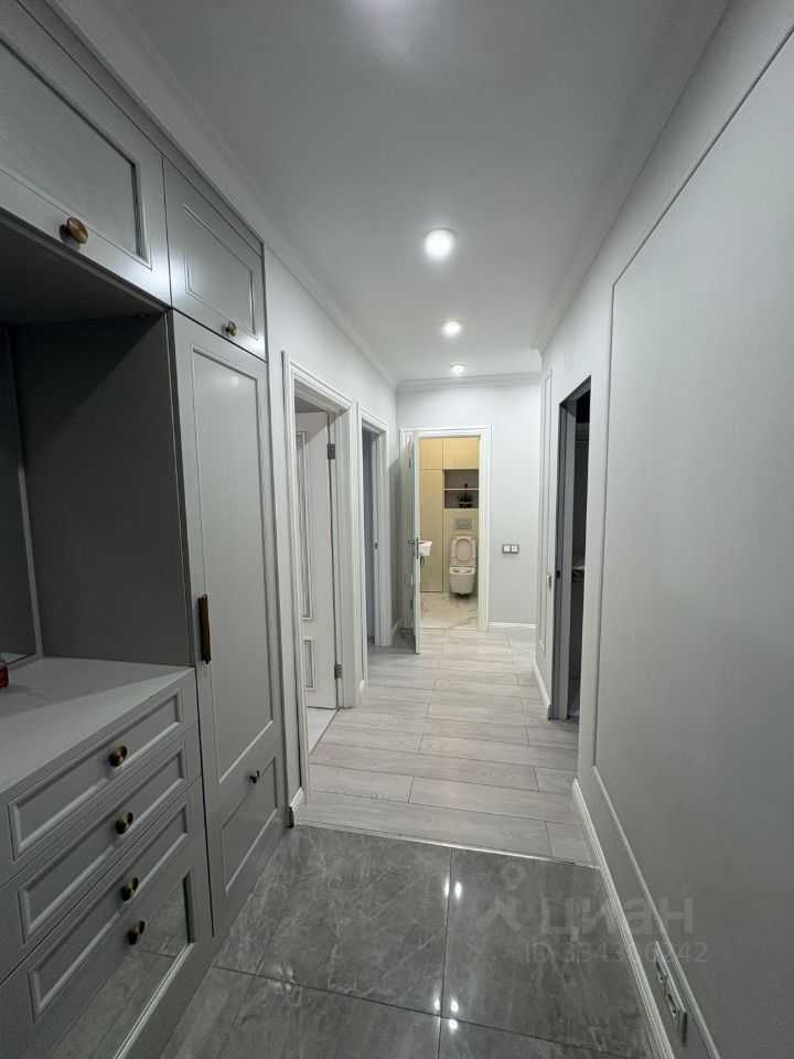 2-комнатная квартира, 68 м² — фотография 2