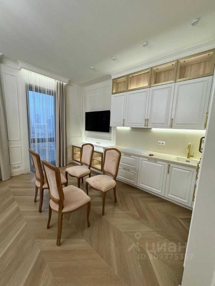 2-комнатная квартира, 66 м² — фотография 3