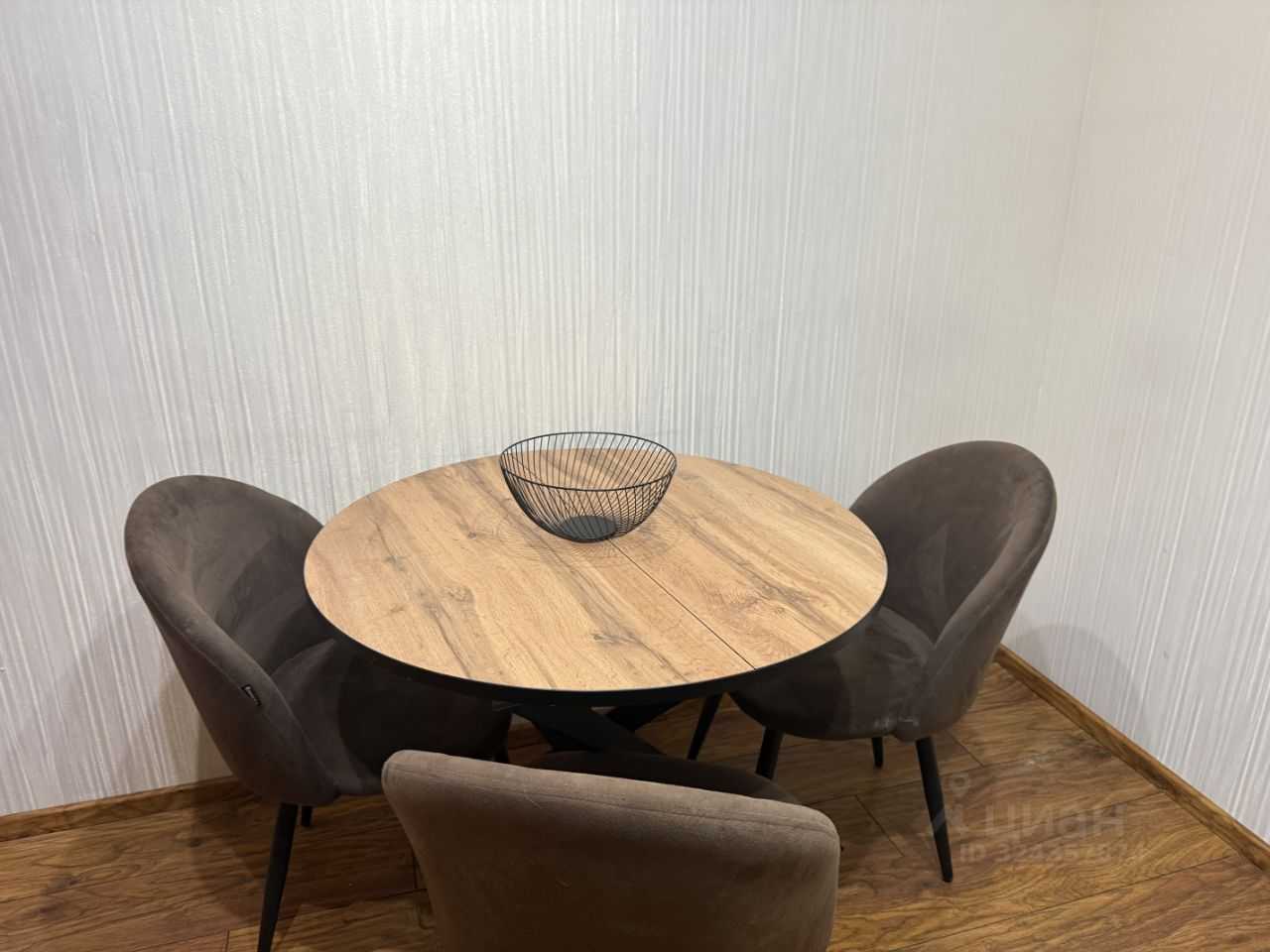 2-комнатная квартира, 56 м² — фотография 2