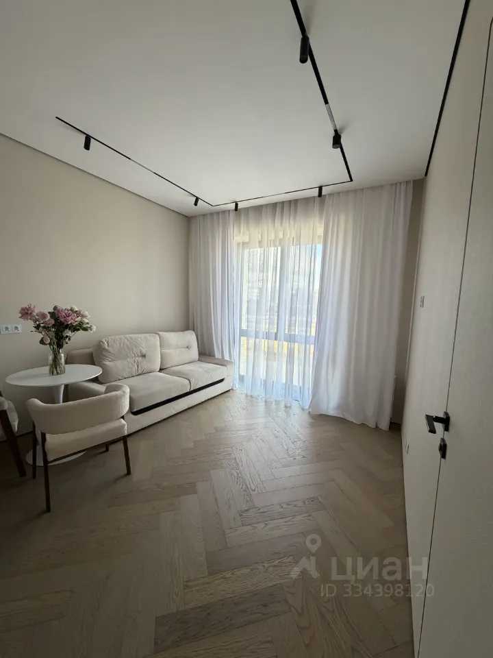 1-комнатная квартира, 38 м² — фотография 3