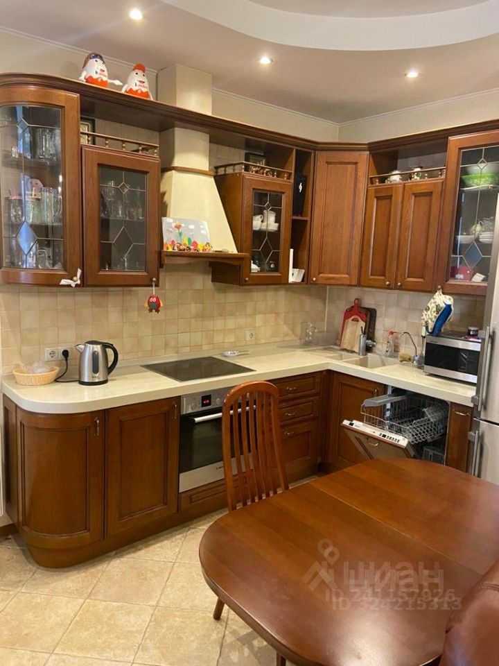 3-комнатная квартира, 76 м² — фотография 2