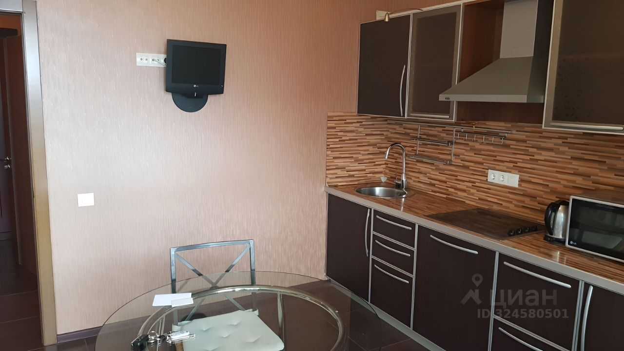 1-комнатная квартира, 50 м² — фотография 2