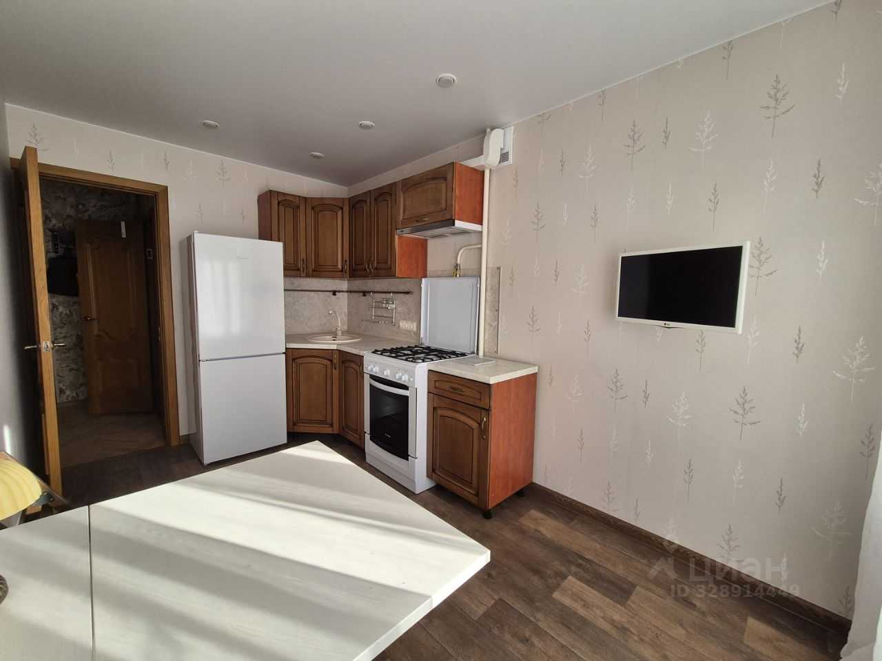 1-комнатная квартира, 35 м² — фотография 2
