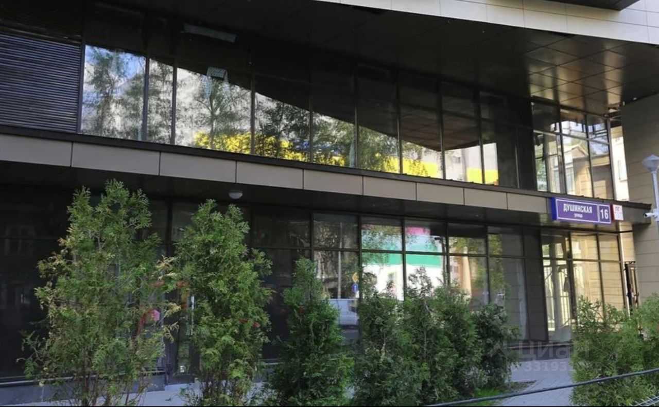 2-комнатная квартира, 82 м² — фотография 2