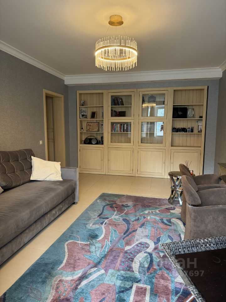2-комнатная квартира, 70 м² — фотография 3
