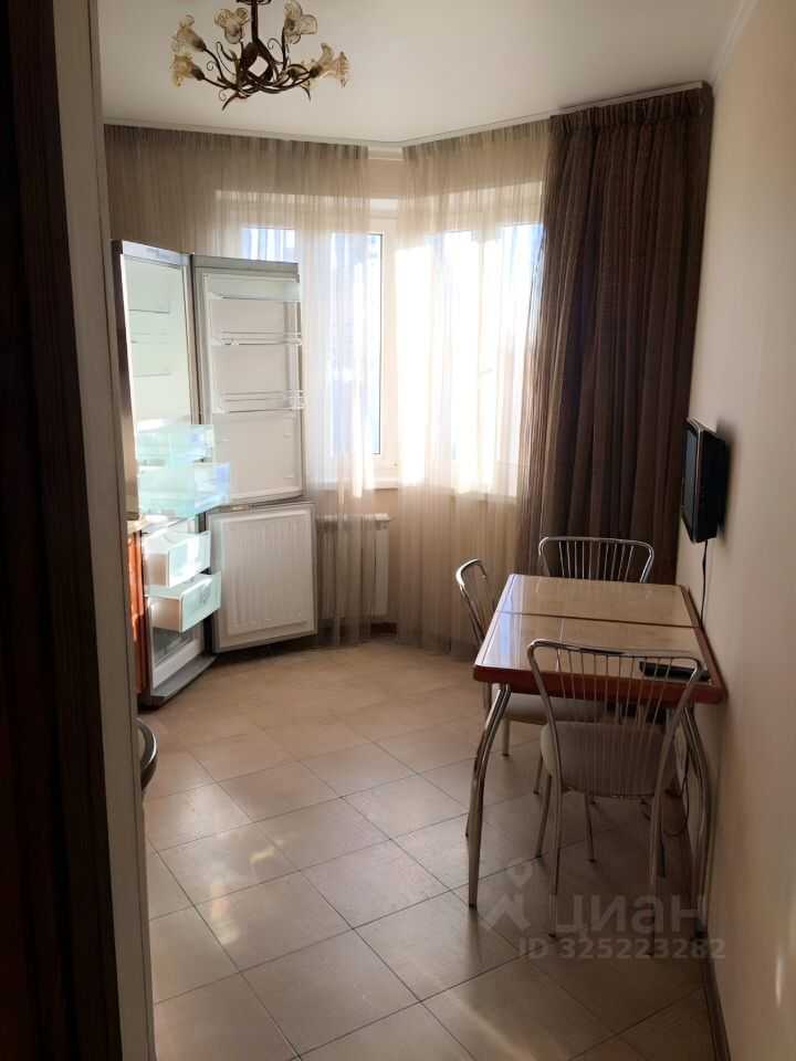 2-комнатная квартира, 60 м² — фотография 3
