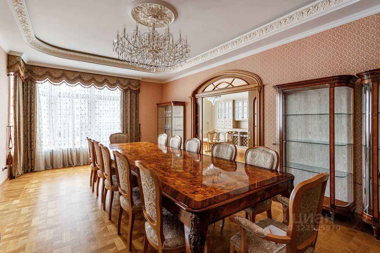 4-комнатная квартира, 208 м² — фотография 3