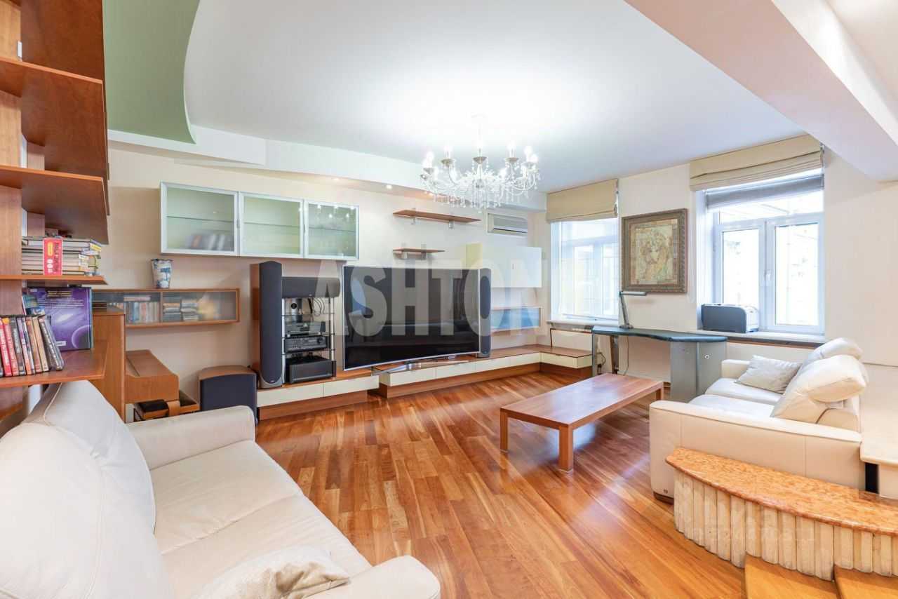 4-комнатная квартира, 150 м² — фотография 2