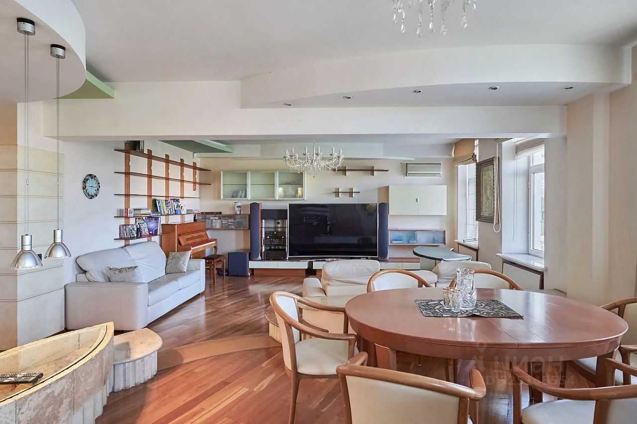 3-комнатная квартира, 150 м²