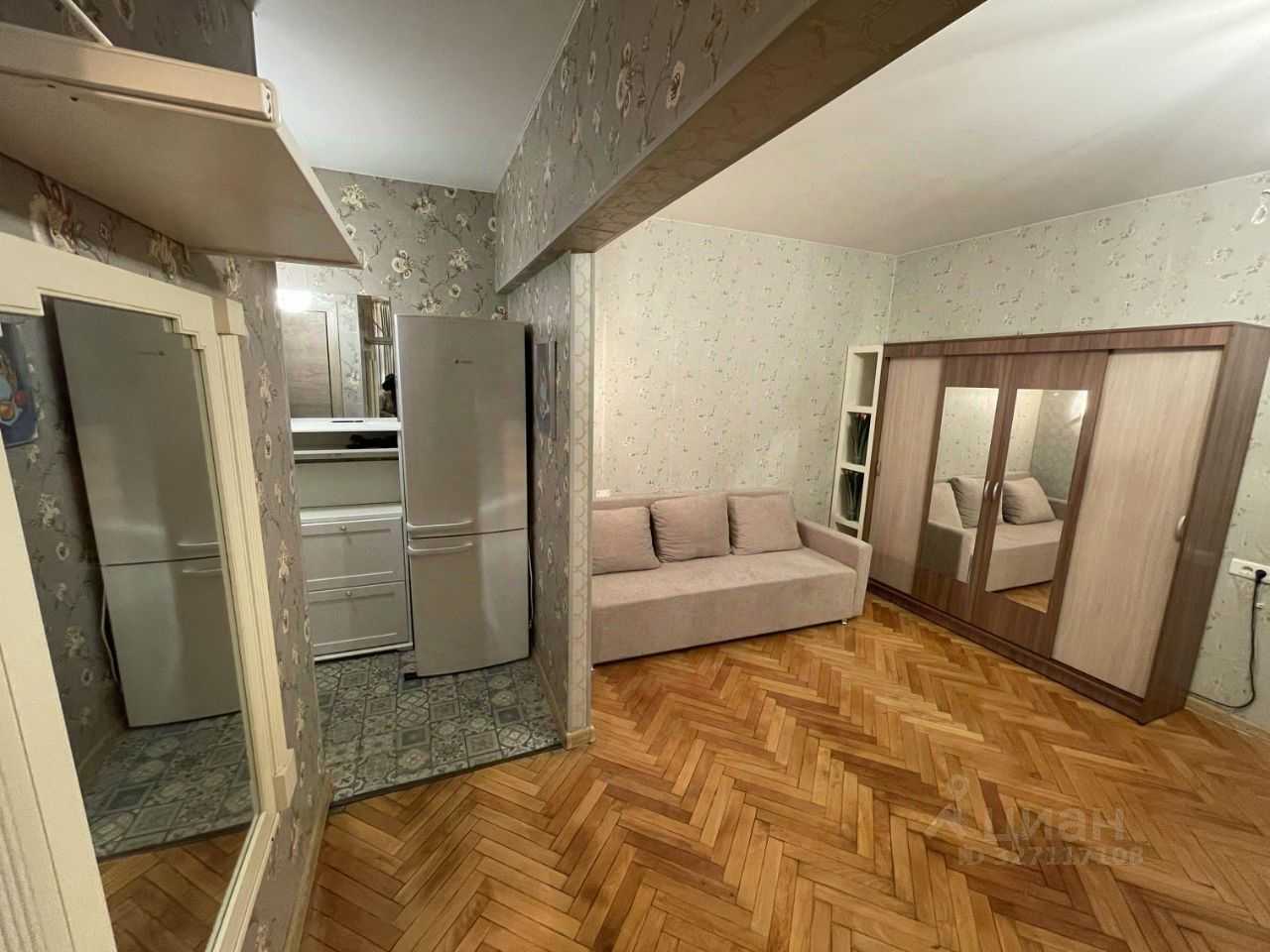 1-комнатная квартира, 35 м² — фотография 2
