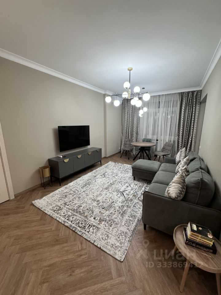 2-комнатная квартира, 75 м² — фотография 2