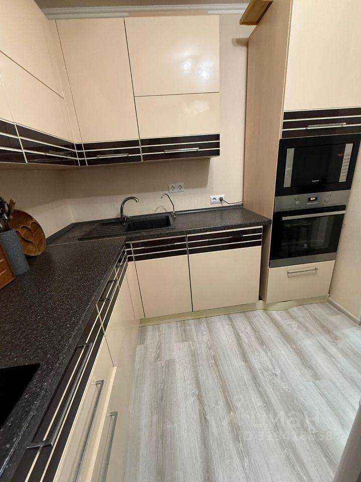 2-комнатная квартира, 63 м² — фотография 3