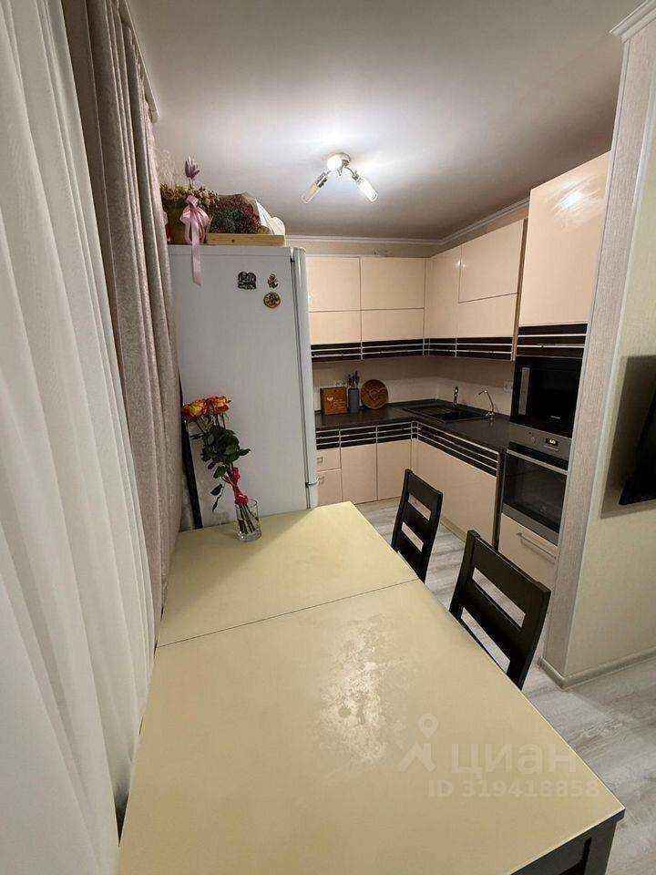 2-комнатная квартира, 63 м² — фотография 2
