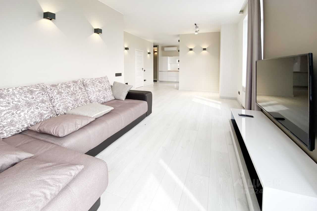 2-комнатная квартира, 56 м² — фотография 2