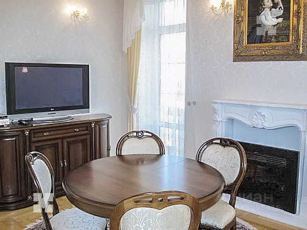 2-комнатная квартира, 72 м² — фотография 2