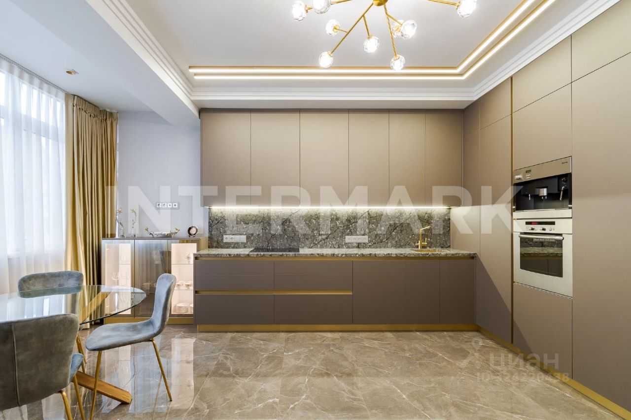 3-комнатная квартира, 140 м² — фотография 3